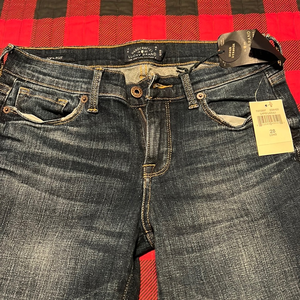 Sofia out cut jeans ultra curvy mid rise